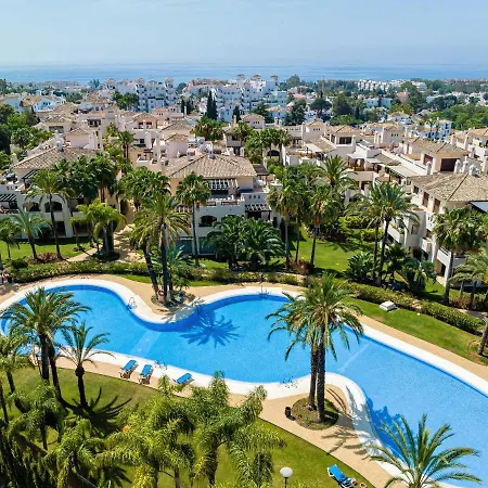Vacation I Private Heated Swimming Pool, Walking Distance To Puerto Banus, Security 24-7, Bbq, Wifi * Marbella