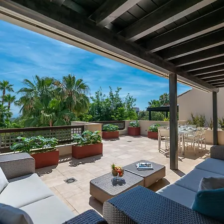Apartment Vacation I Private Heated Swimming Pool, Walking Distance To Puerto Banus, Security 24-7, Bbq, Wifi