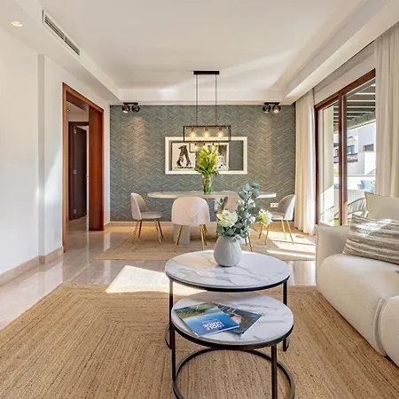 Vacation I Private Heated Swimming Pool, Walking Distance To Puerto Banus, Security 24-7, Bbq, Wifi