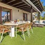 Vacation I Private Heated Swimming Pool, Walking Distance To Puerto Banus, Security 24-7, Bbq, Pool Table, Wifi *