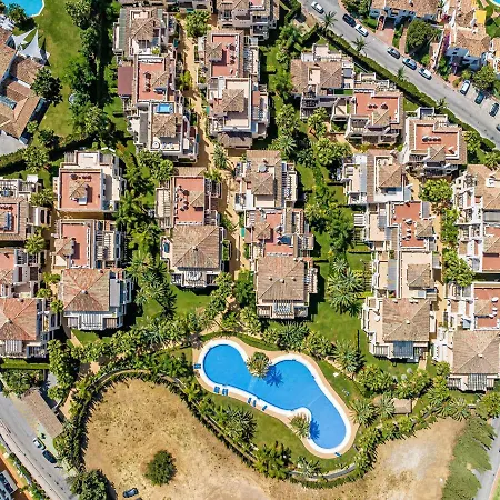 Apartment Vacation Marbella: Private Heated Pool Retreat Near Puerto Banus