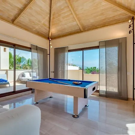 Vacation Marbella: Private Heated Pool Retreat Near Puerto Banus