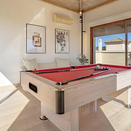 Vacation I Private Heated Swimming Pool, Walking Distance To Puerto Banus, Security 24-7, Bbq, Wifi * マルベーリャ