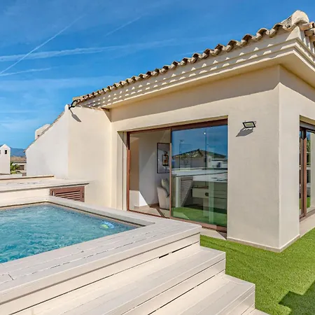 Vacation I Private Heated Swimming Pool, Walking Distance To Puerto Banus, Security 24-7, Bbq, Pool Table, Wifi