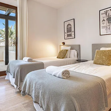 Vacation I Private Heated Swimming Pool, Walking Distance To Puerto Banus, Security 24-7, Bbq, Wifi アパート