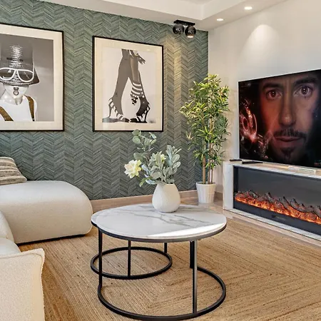 Vacation I Private Heated Swimming Pool, Walking Distance To Puerto Banus, Security 24-7, Bbq, Wifi アパート マルベーリャ