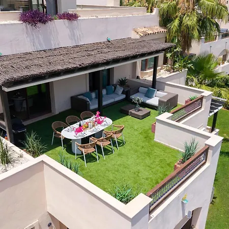 Vacation I Private Heated Swimming Pool, Walking Distance To Puerto Banus, Security 24-7, Bbq, Wifi アパート マルベーリャ