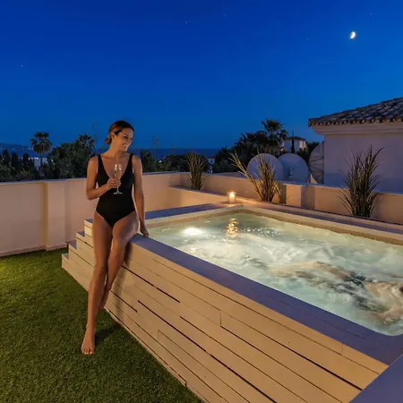 アパート Vacation I Private Heated Swimming Pool, Walking Distance To Puerto Banus, Security 24-7, Bbq, Wifi *
