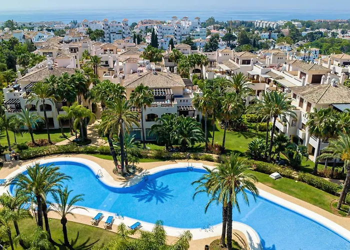 Vacation I Private Heated Swimming Pool, Walking Distance To Puerto Banus, Security 24-7, Bbq, Wifi * Marbella
