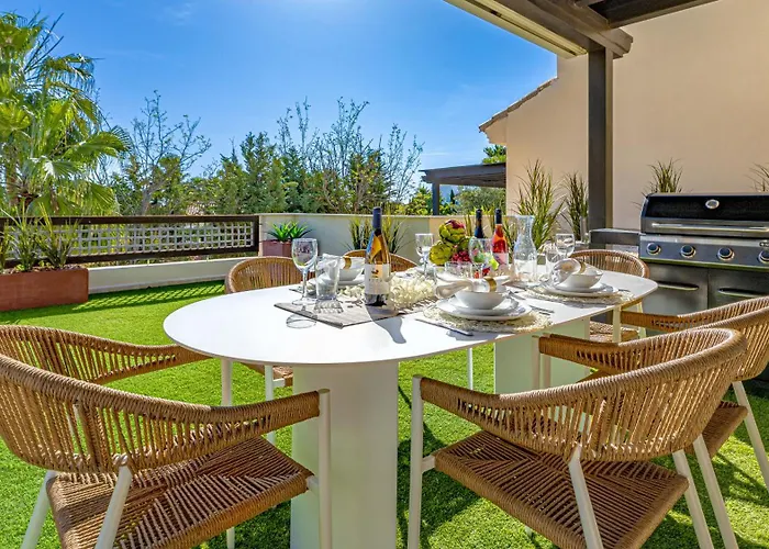 Apartmán Vacation I Private Heated Swimming Pool, Walking Distance To Puerto Banus, Security 24-7, Bbq, Wifi Marbella