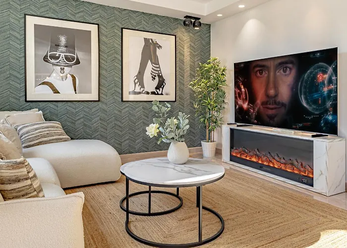 Vacation I Private Heated Swimming Pool, Walking Distance To Puerto Banus, Security 24-7, Bbq, Wifi Apartmán Marbella