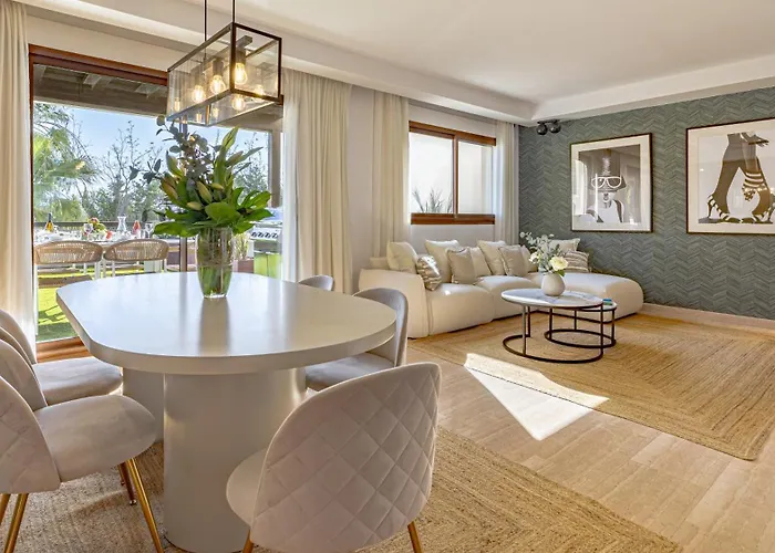 Vacation I Private Heated Swimming Pool, Walking Distance To Puerto Banus, Security 24-7, Bbq, Wifi アパート マルベーリャ