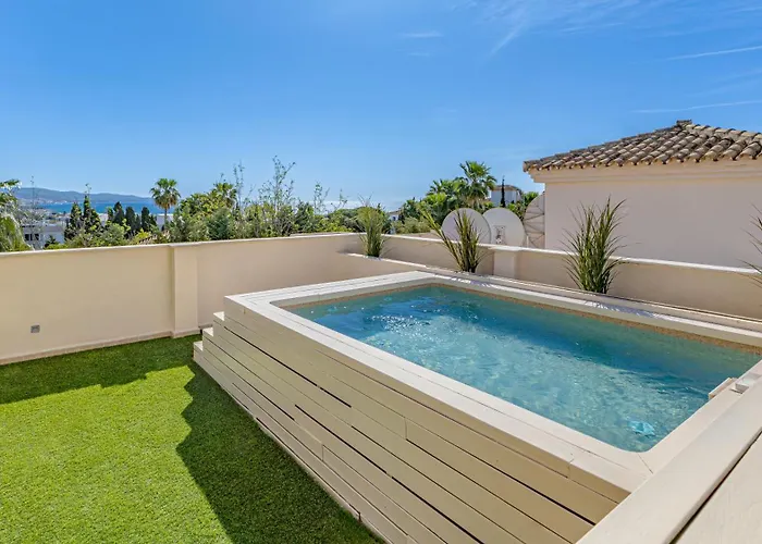Vacation I Private Heated Swimming Pool, Walking Distance To Puerto Banus, Security 24-7, Bbq, Wifi *