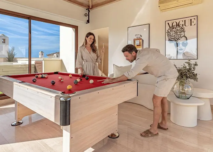Vacation I Private Heated Swimming Pool, Walking Distance To Puerto Banus, Security 24-7, Bbq, Wifi