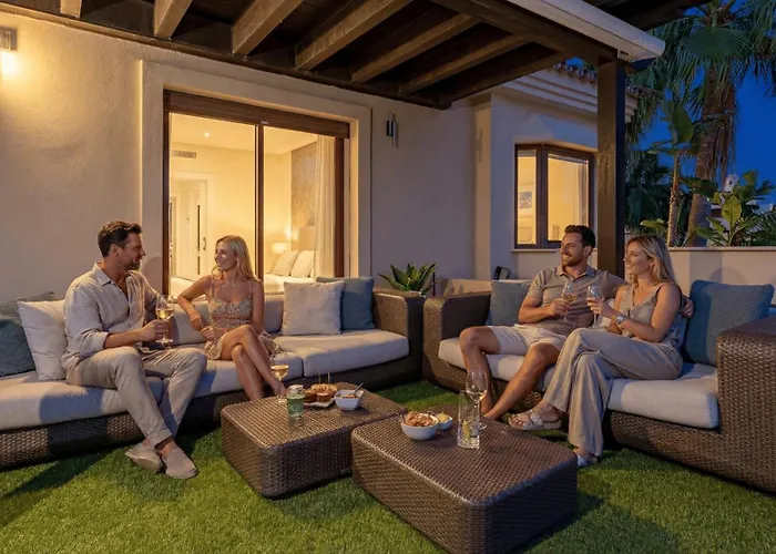 Vacation I Private Heated Swimming Pool, Walking Distance To Puerto Banus, Security 24-7, Bbq, Wifi